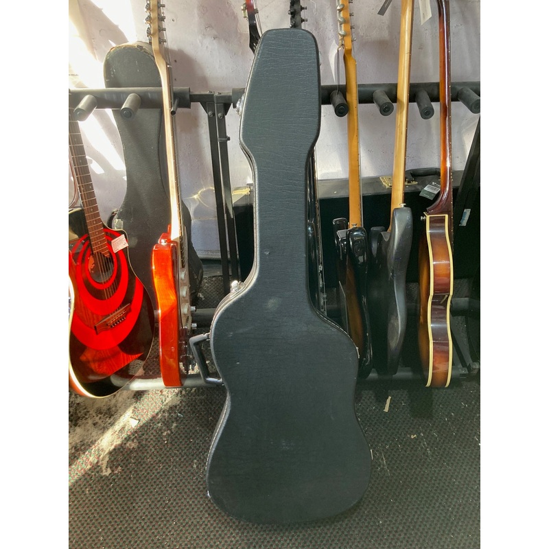 Unbranded – Strat Case