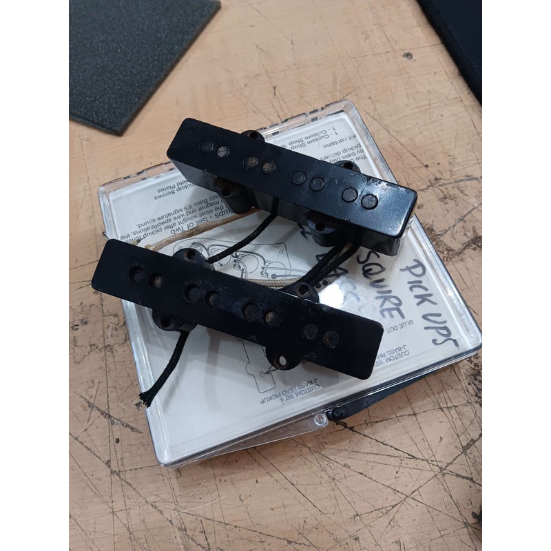 Squier – J Bass Pickups