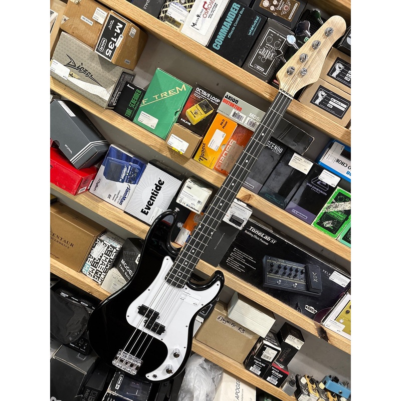 Unbranded – Bass