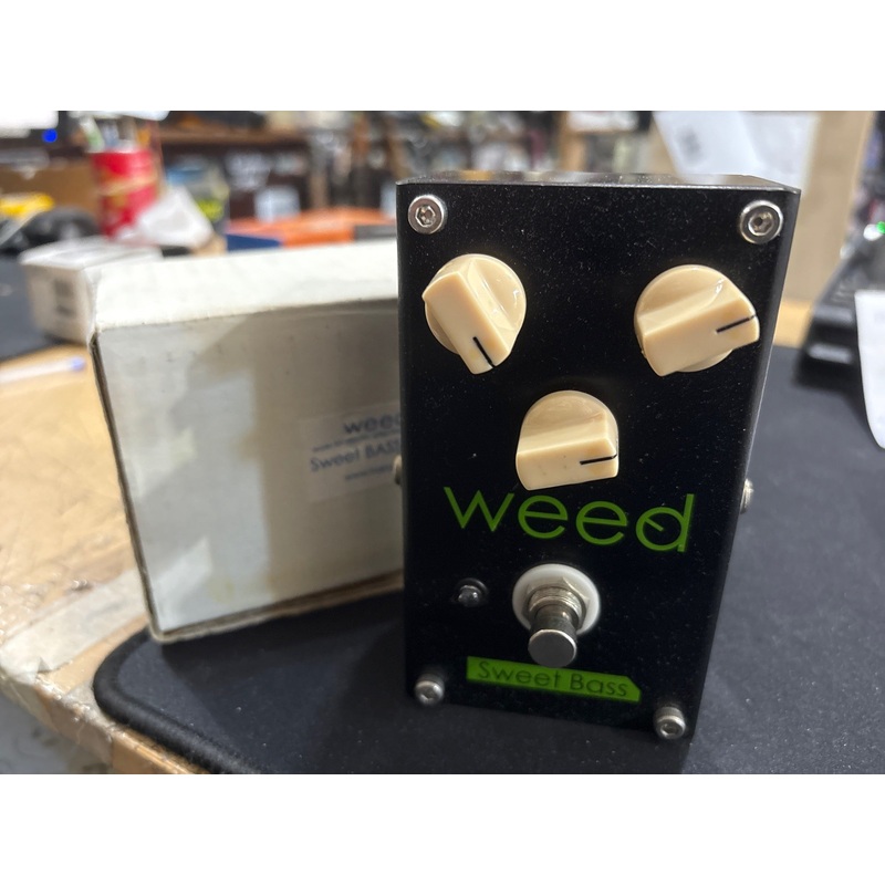Weed – Sweet Bass