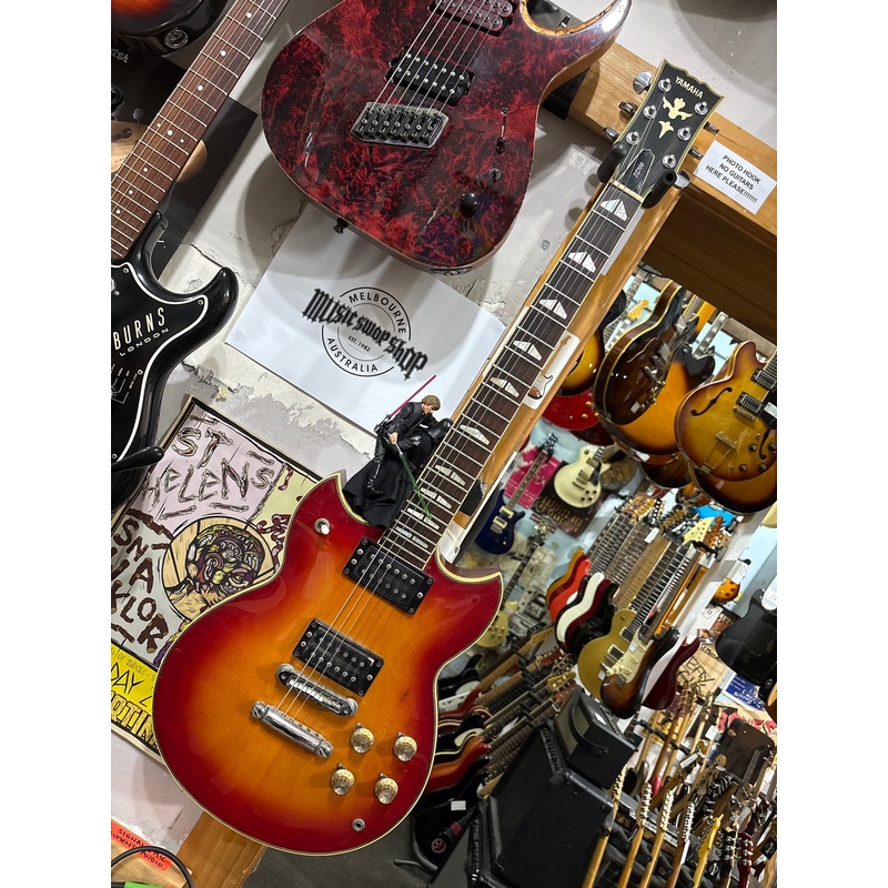YAMAHA – SG700