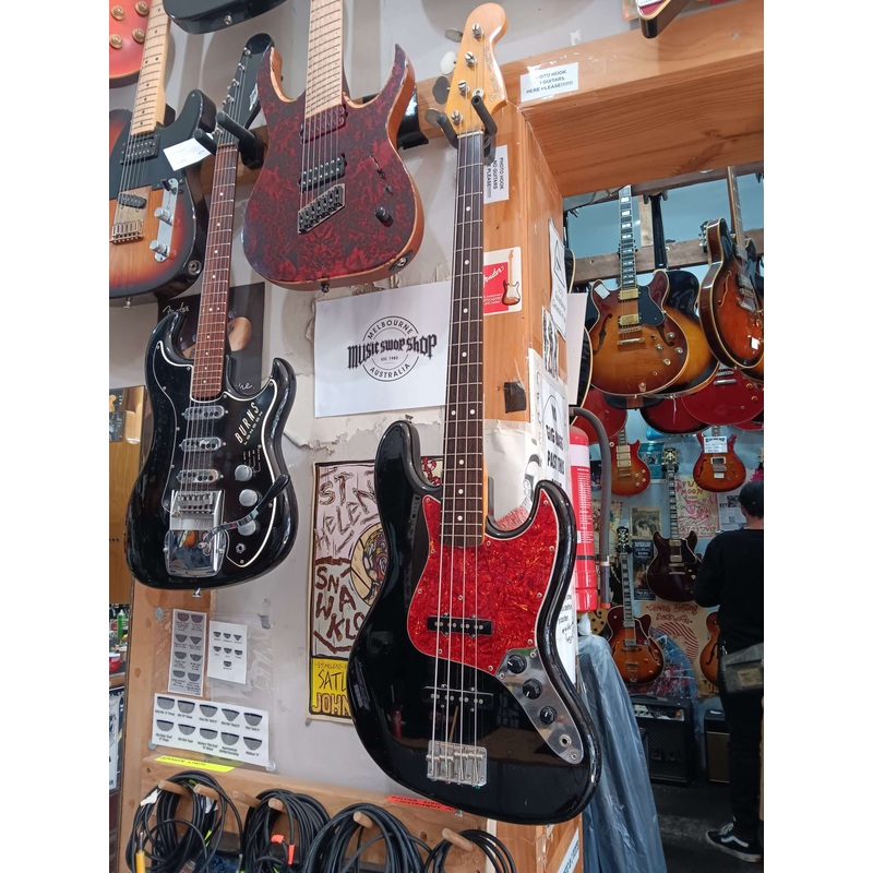 Fender  – Jazz Bass