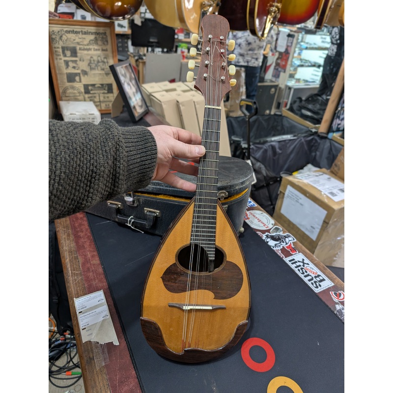 Tadao Ochiai – Mandolin