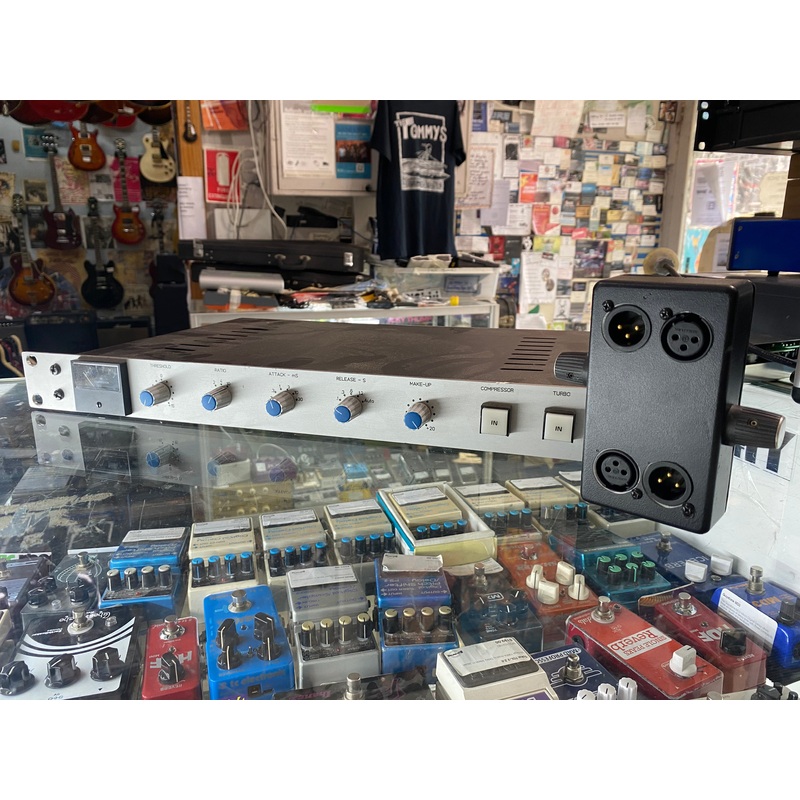 Unbranded – Compressor