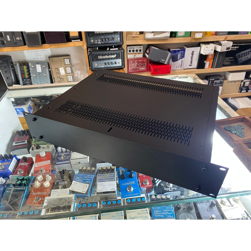 Unbranded – Rack Unit
