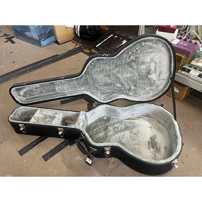 V-CASE – Auditorium/Orchestra Acoustic Guitar Case