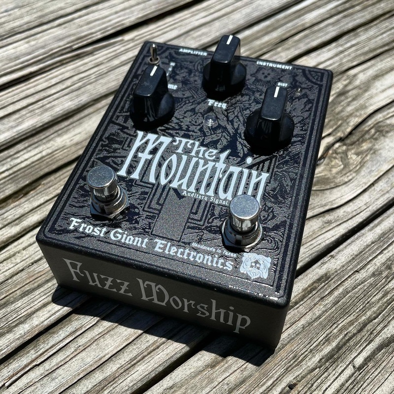 Frost Giant Electronics – The Mountain V3 Distortion / Overdrive / Fuzz *Free Shipping in the USA*