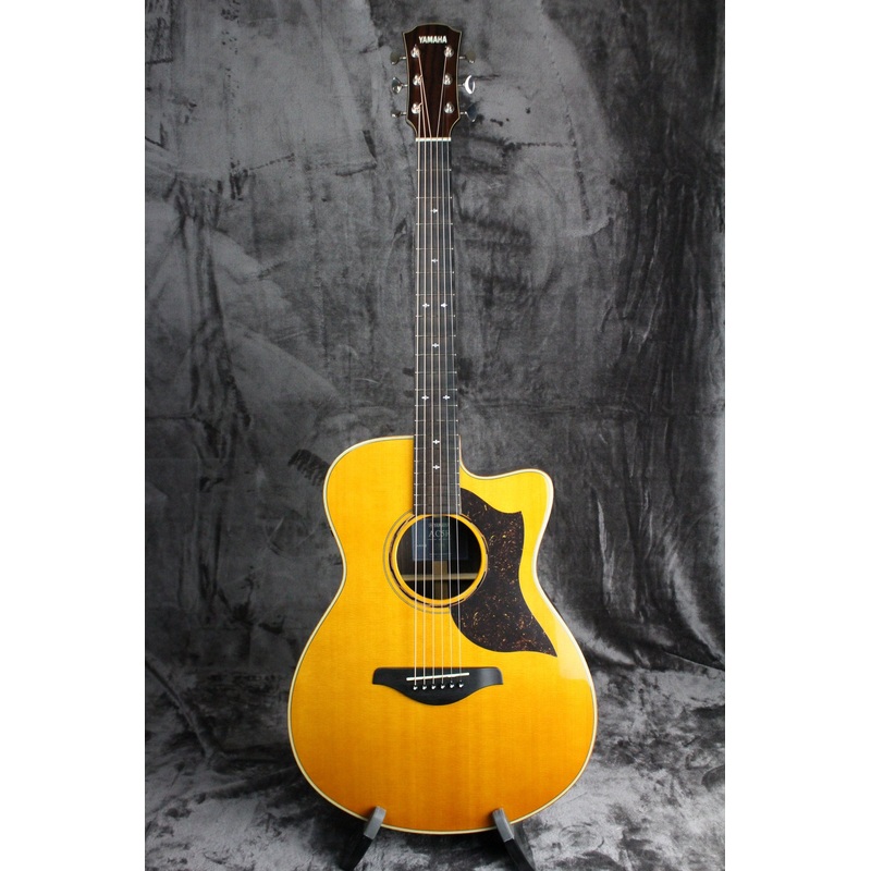 Yamaha AC5R