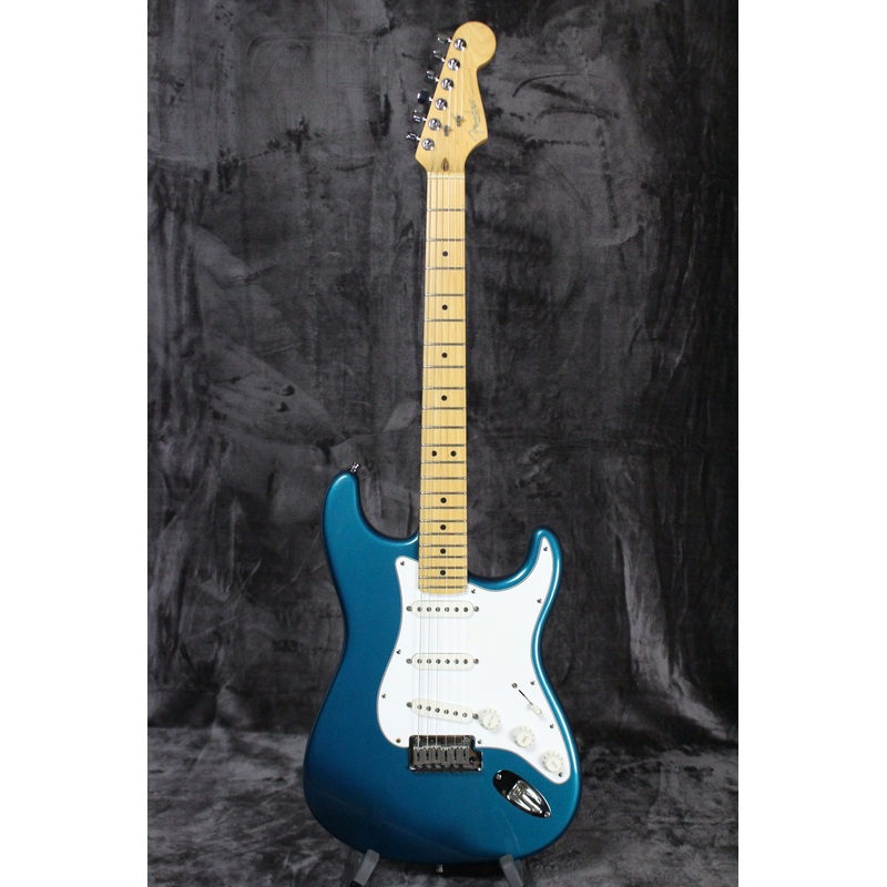 2000 Fender American Standard Stratocaster