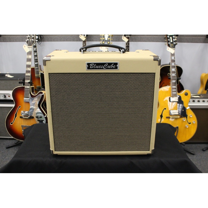 Roland Blues Cube Hot Combo