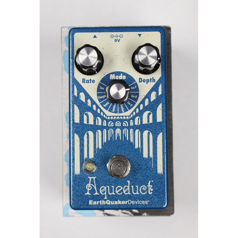 Earthquaker Aqueduct Vibrato Used