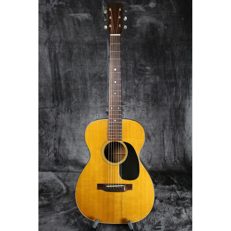 1969 Martin 0-18