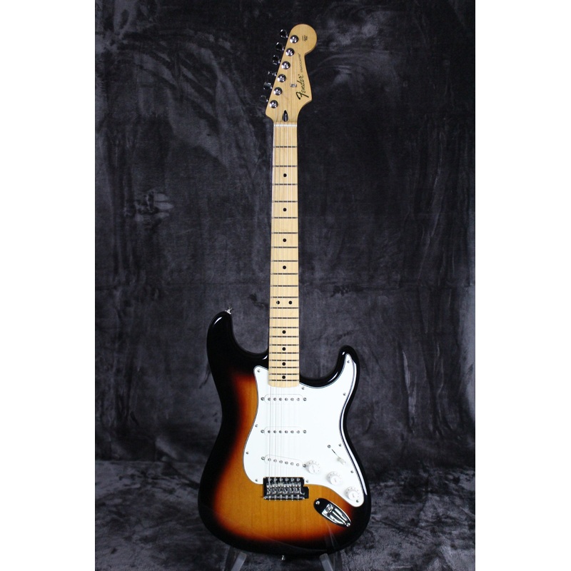 2015 Fender Standard Stratocaster