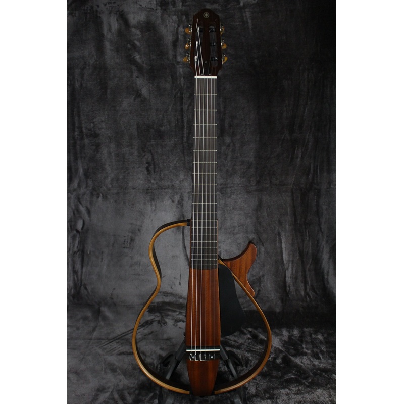 Yamaha SLG200N