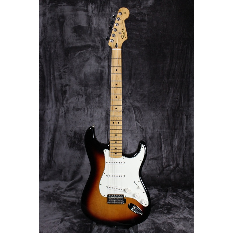 2016 Fender Standard Stratocaster
