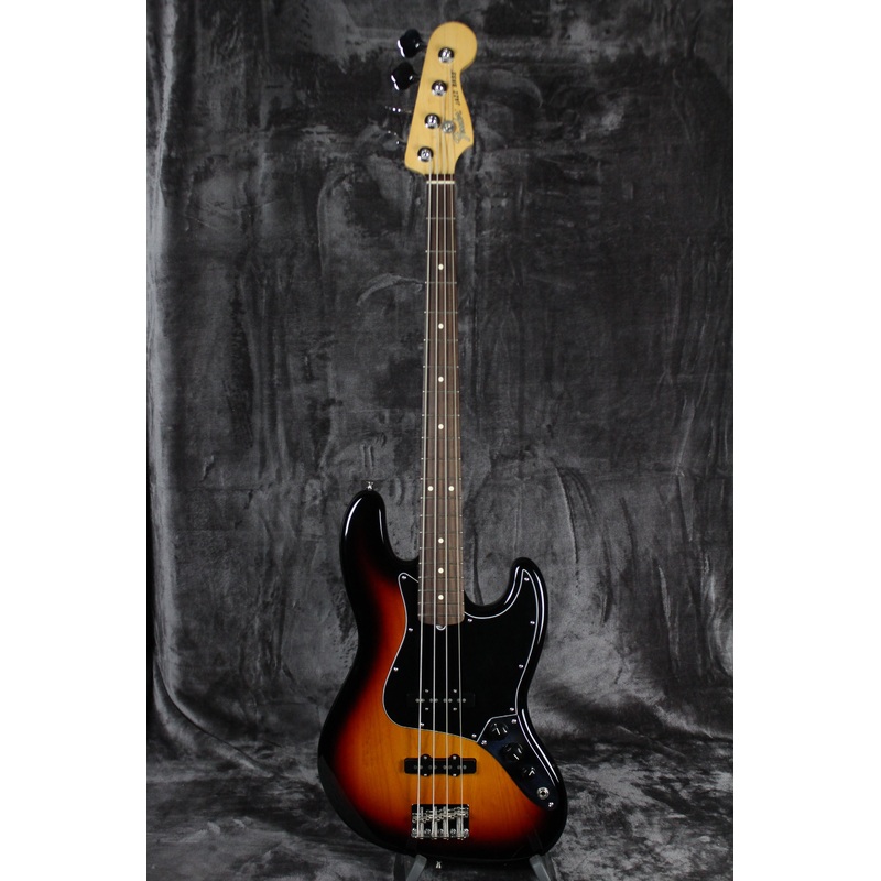 2020 Fender American Performer Jazz Bass
