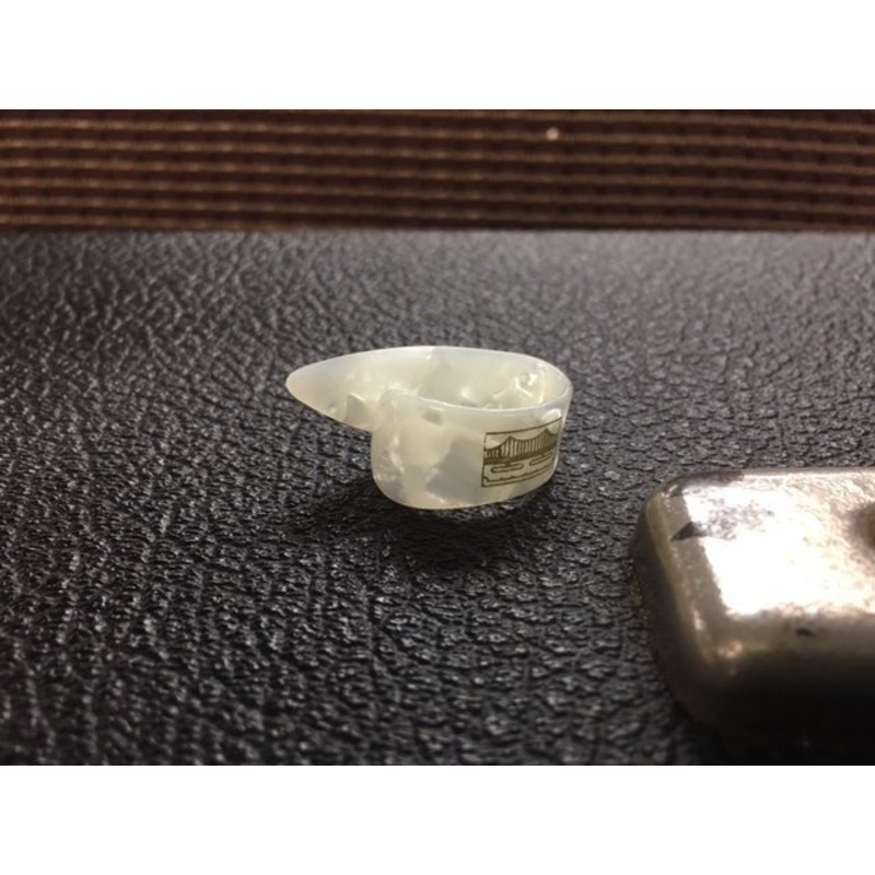 Golden Gate Thumb pick Medium GP-5P New