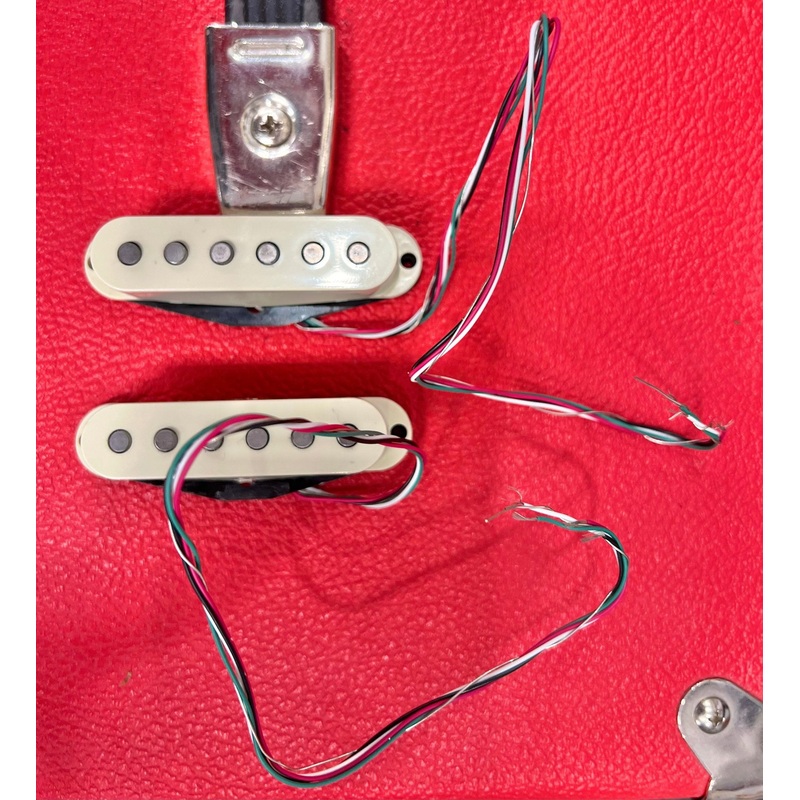 2 DiMarzio Virtual Vintage 54 DP405 strat pickups –