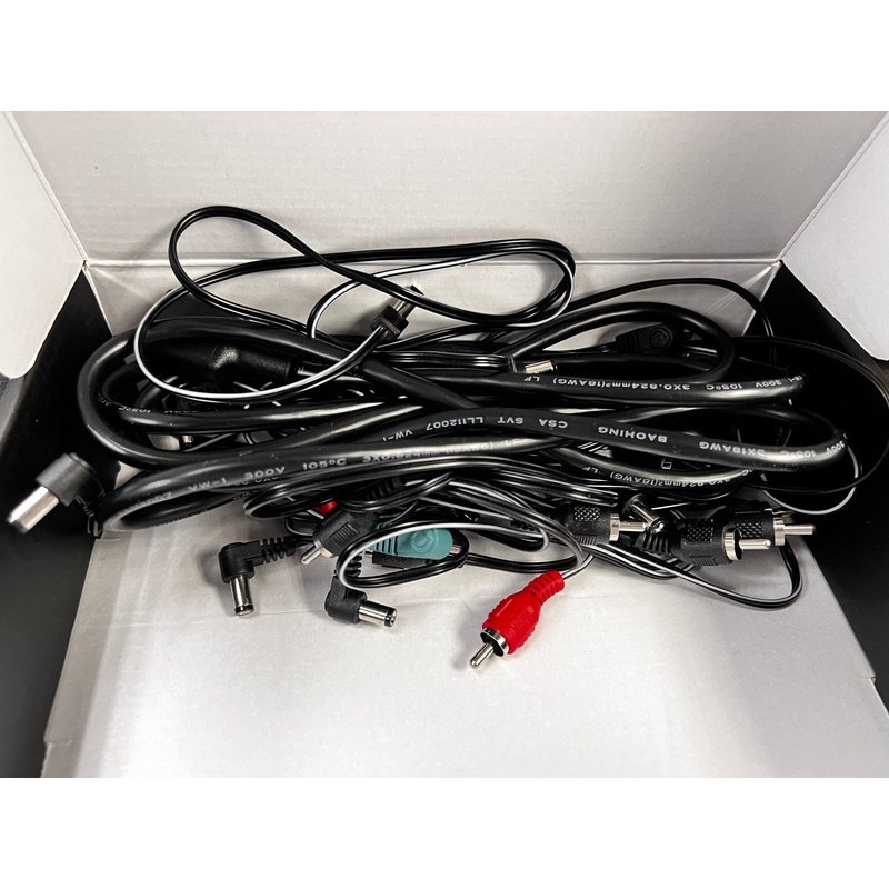 CIOKS DC7  w/ cables etc USED