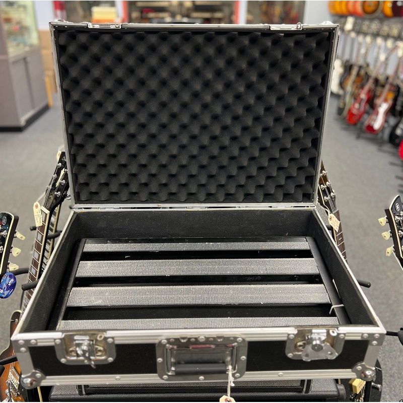 Pedaltrain Pro Hardcase & Board 24×12.5