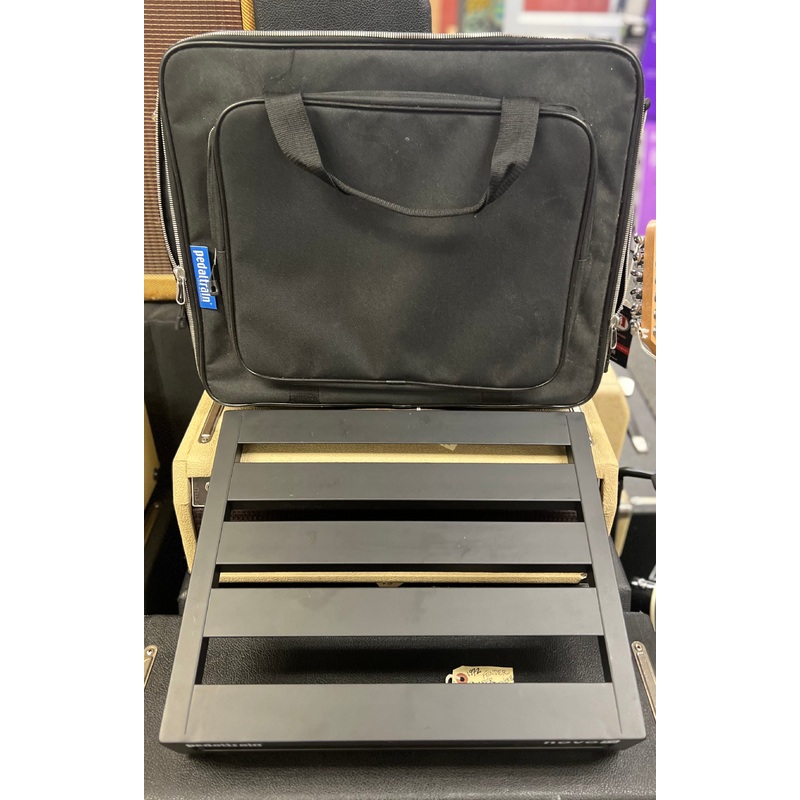 PedalTrain Novo 18 w/ soft case