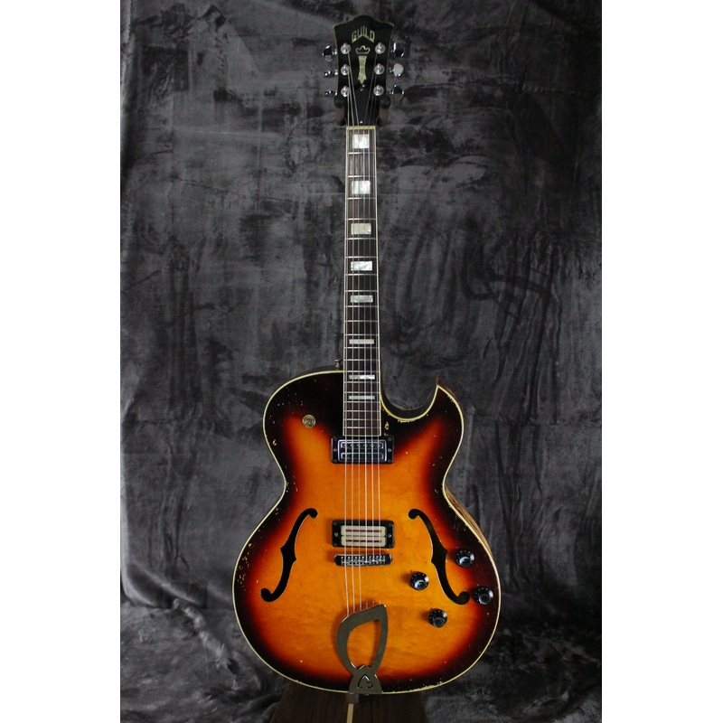 1968 Guild CE-100-D