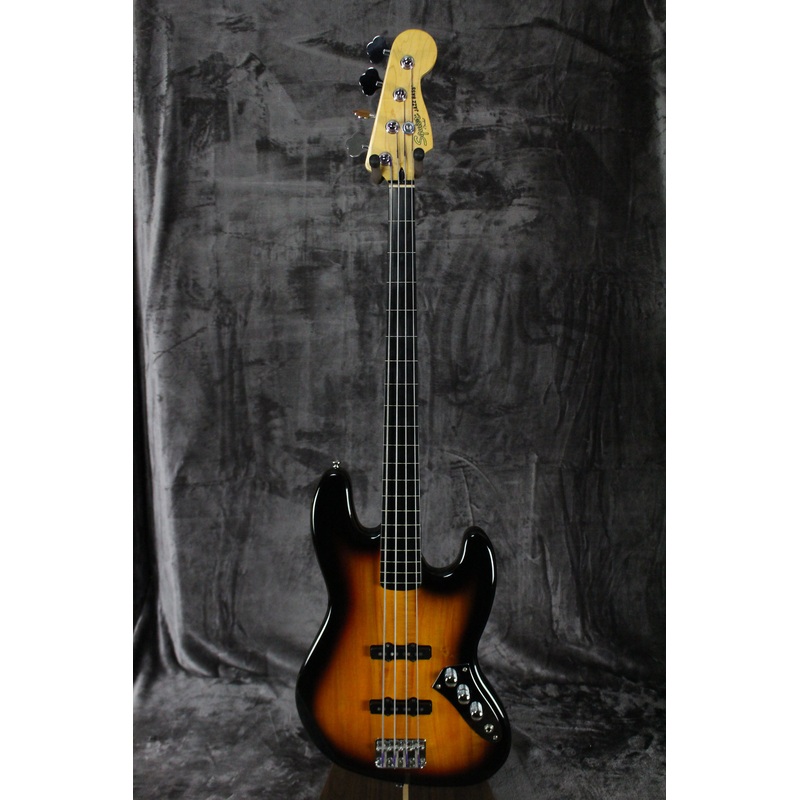 2015 Squier Fretless Jazz Bass