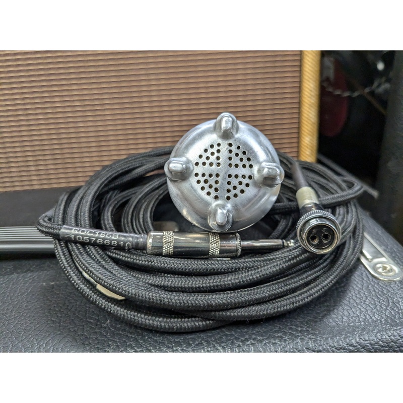 American D-4-T Microphone