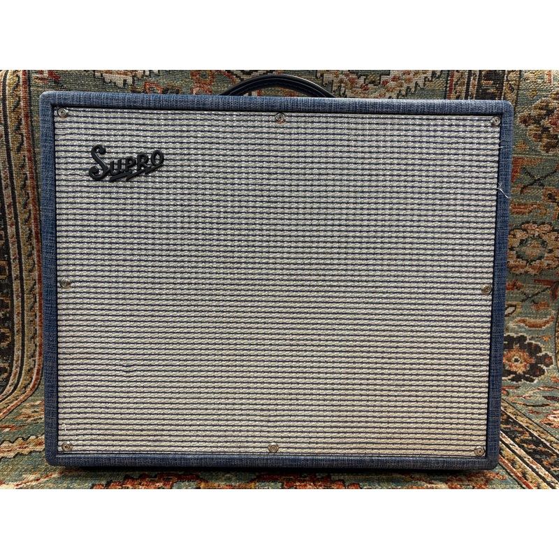 Supro Thunderbolt