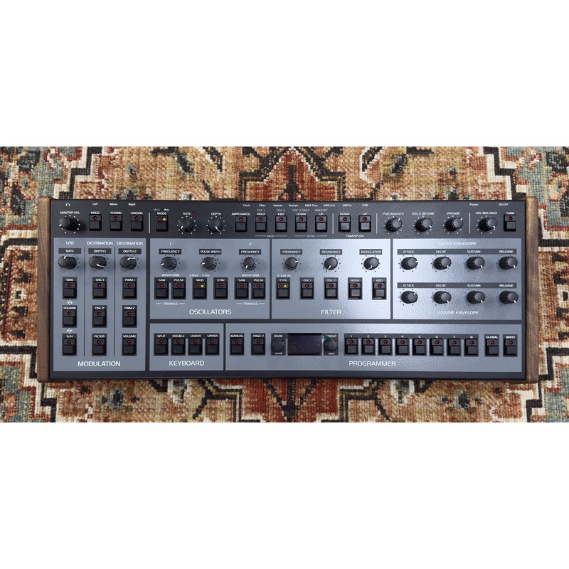 Oberheim OB-X8 8-Voice Polyphonic Analog Desktop Synthesizer Module w/SKB Case