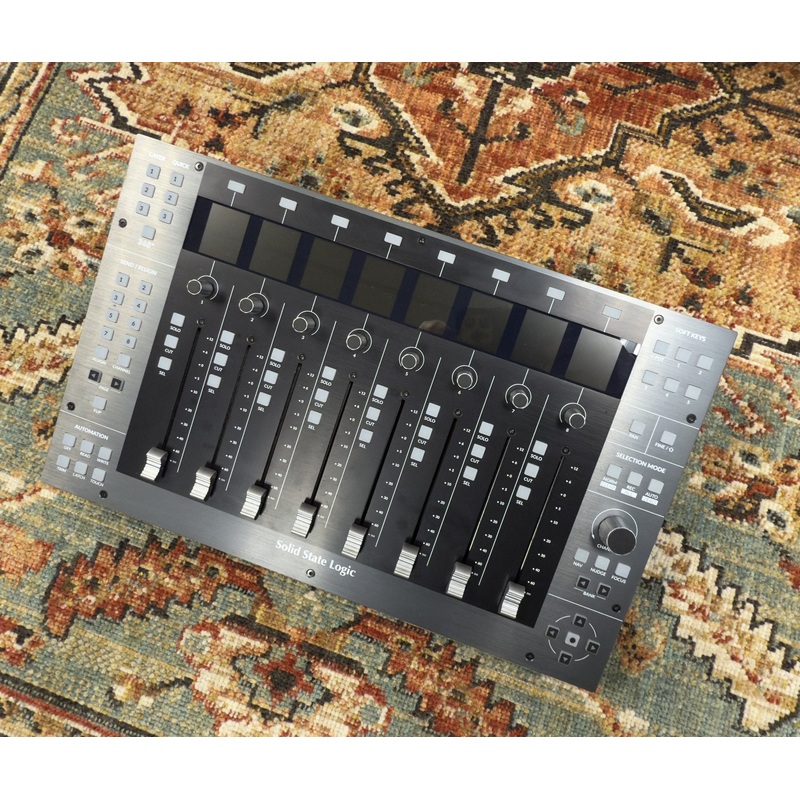 SSL – UF8 Studio Controller-Solid State Logic