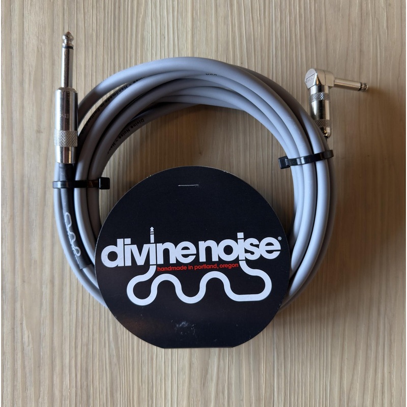 Divine Noise 15ft Instrument Cable ST-RA Grey *Free Shipping in the USA*