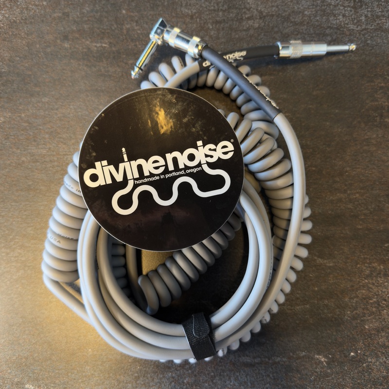 Divine Noise 50/50 Cable Grey 30′ ST-RA  *Free Shipping in the USA*