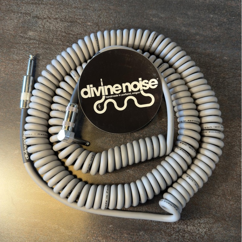 Divine Noise Curly Cable Grey 30′ ST-RA  *Free Shipping in the USA*