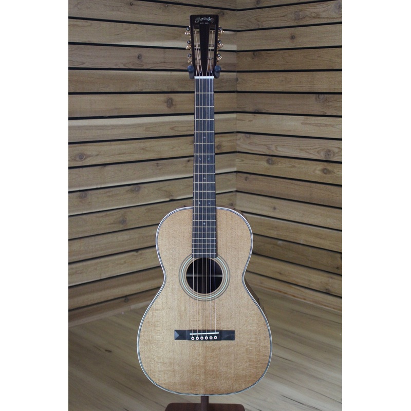 Martin 012-28 Modern Deluxe (2025) *Free Shipping in the US*