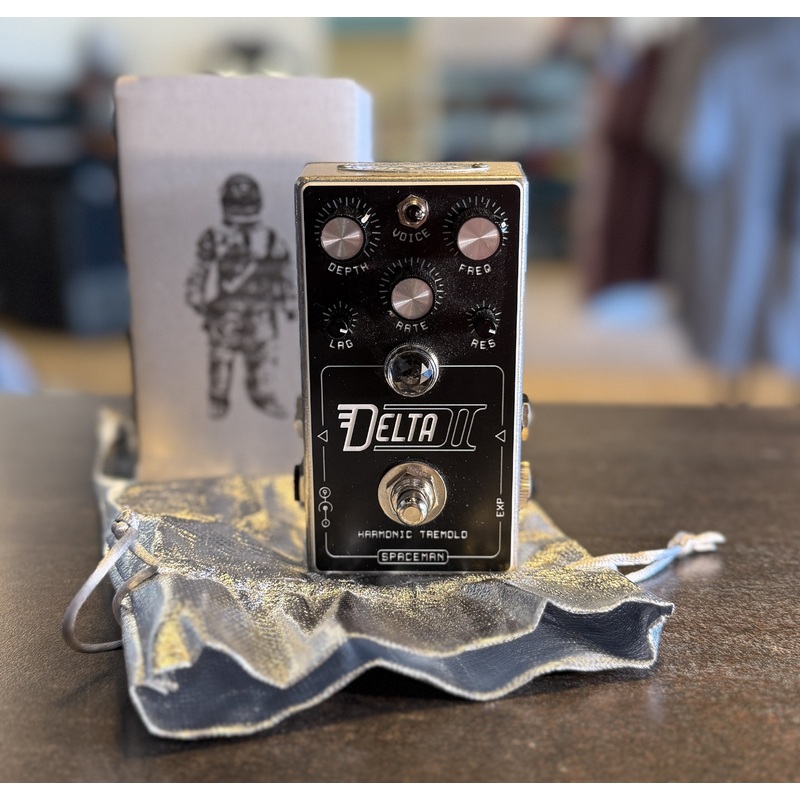 Spaceman Delta II Harmonic Tremolo Used