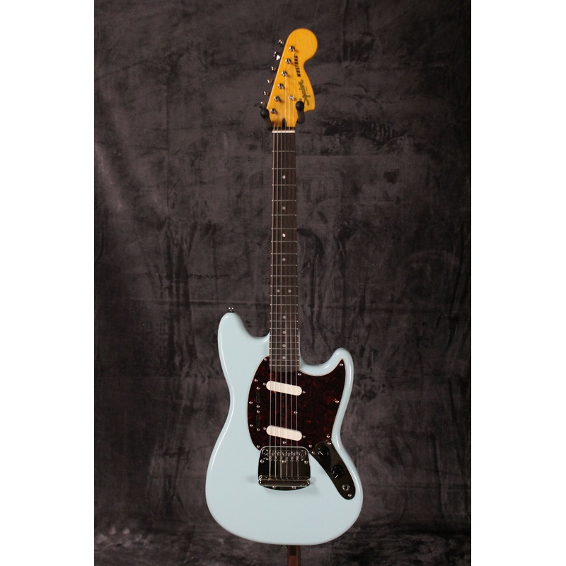Squier Classic Vibe 60’s Mustang Daphne Blue