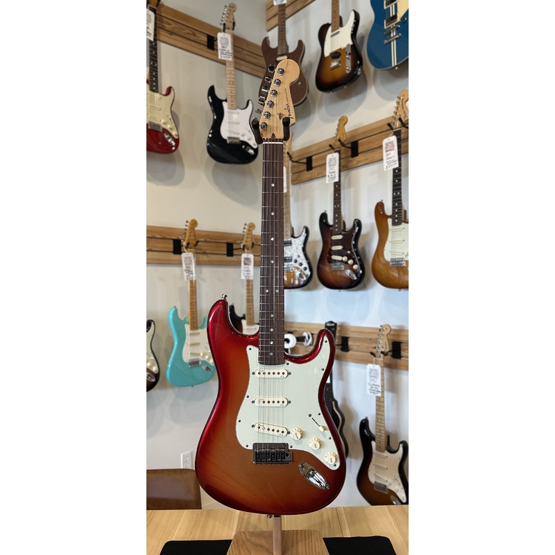 2011 Fender American Deluxe Stratocaster Sunset Metallic Sunburst