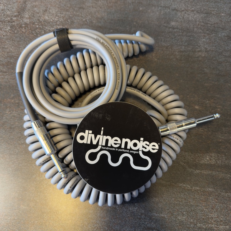 Divine Noise 50/50 Cable Grey 30′ ST-ST  *Free Shipping in the USA*